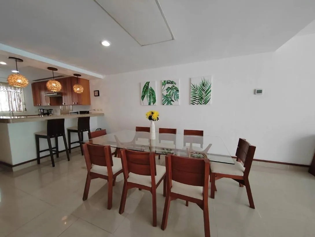 Quadra Alea A Pasos De La Quinta Apartment Playa del Carmen 0*,
